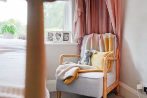 Furniss Avenue Dore